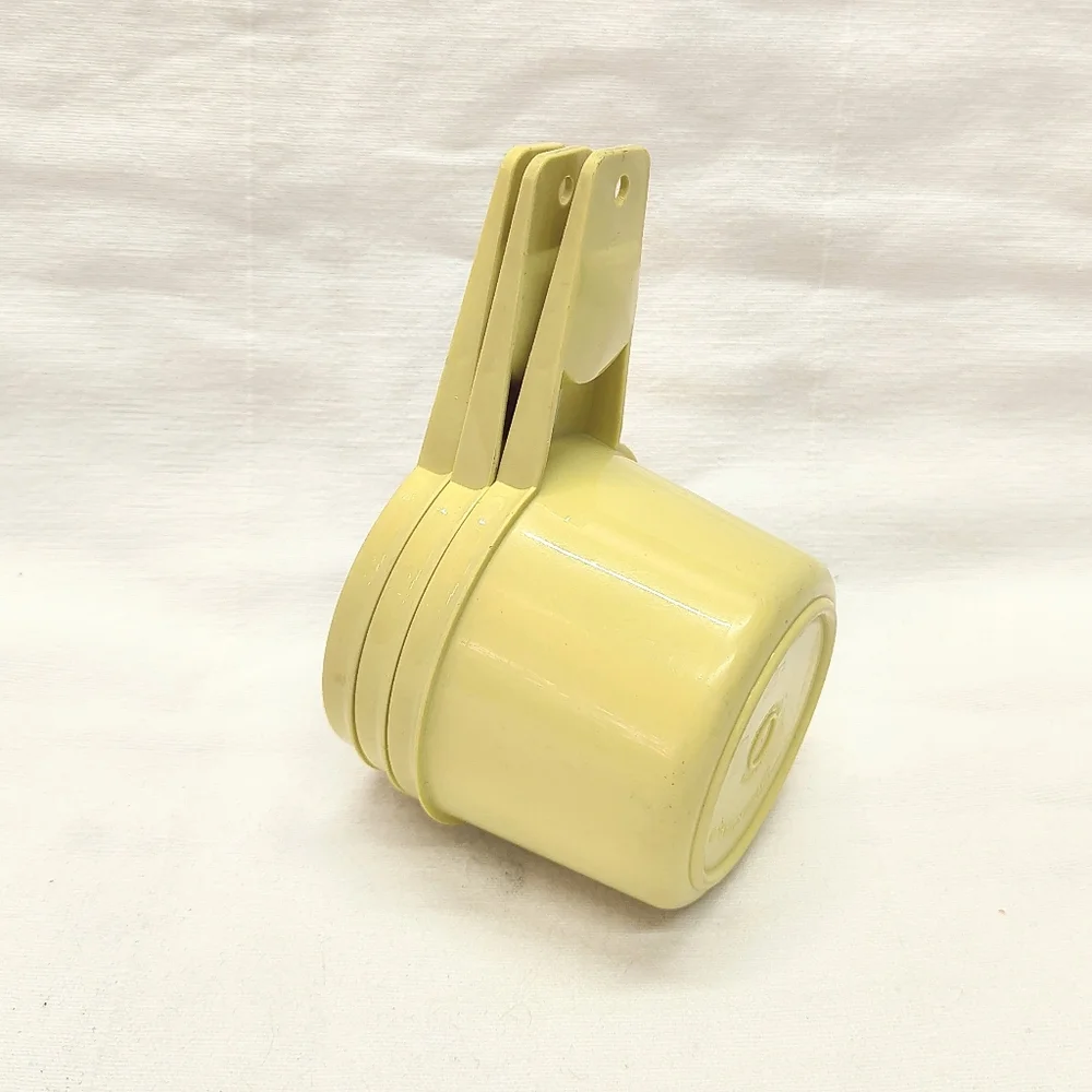 TUPPERWARE | Vintage Yellow Stacking Measuring Cups Set of 3 Retro
